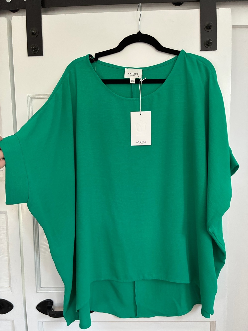 Andree by Unit Green Dolman Sleeve Women's Top